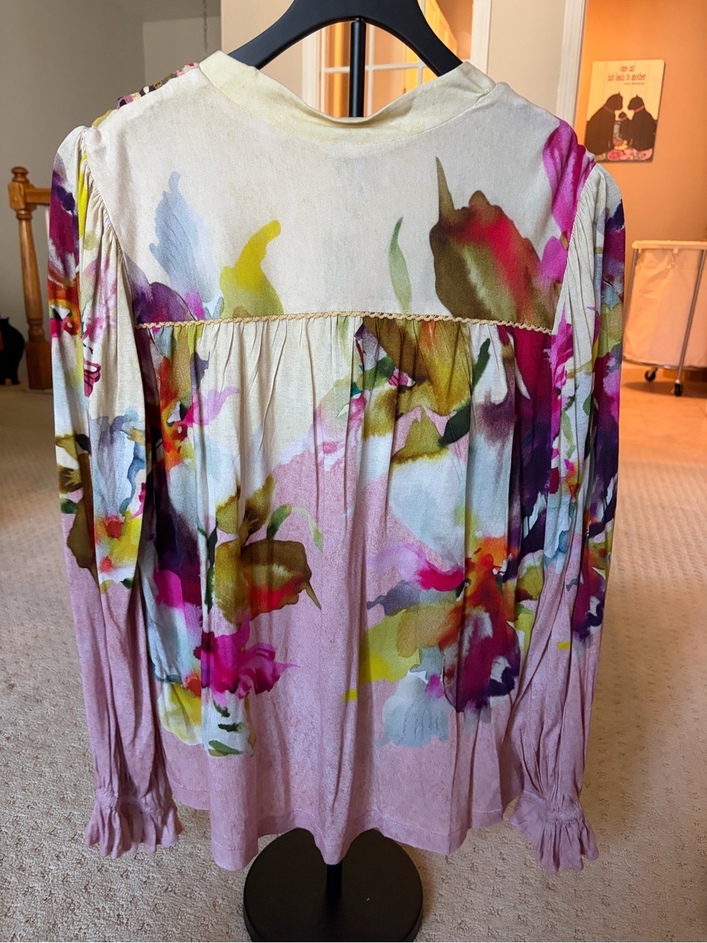 Floral V-Neck Peasant Blouse in Multi-Color - Picture 2 of 2
